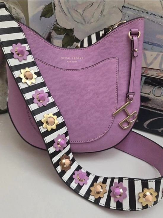 henri bendel Handbags - Henri Bendel lilac leather shoulder bag with floral striped guitar strap